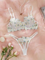 White Daisy Embroidered Lace Push-Up Lingerie Set - Image 3
